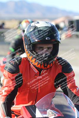 media/Dec-01-2025-Moto Forza (Mon) [[2daa91e15f]]/4-Around the Pits/